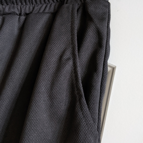 Black shorts New size S - Picture 4 of 6